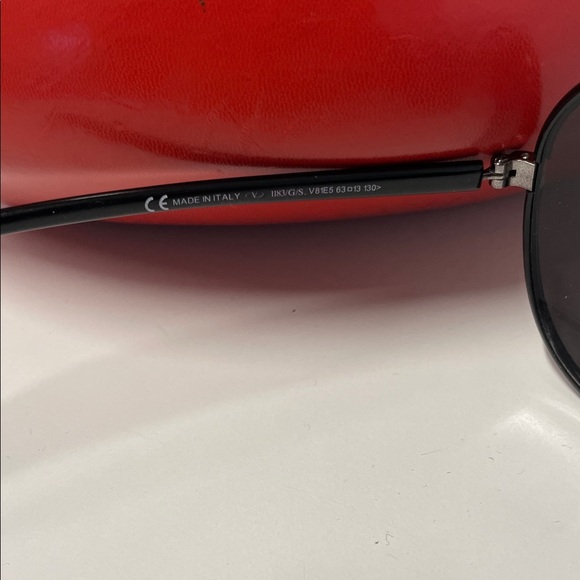 Valentino Black Sunglasses with Red Case - Picture 5 of 5